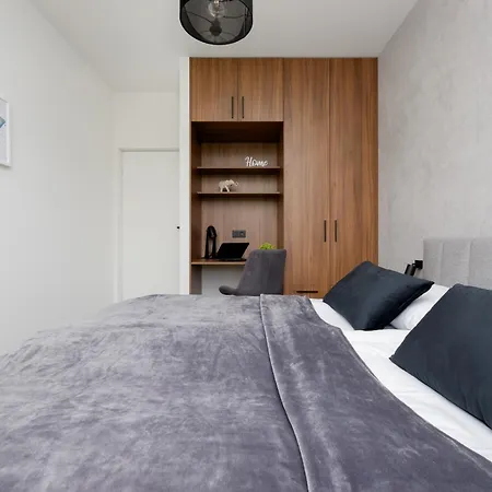 Apartamenty Ludwiki Z Parkingiem By Noclegi Renters Varšava Exteriér fotografie